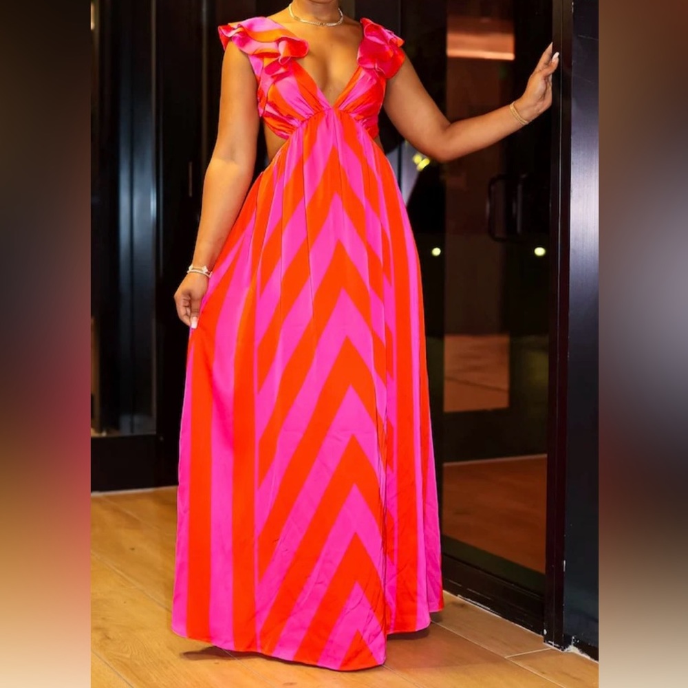 Endless Love Cutout Maxi Dress. Size: Small